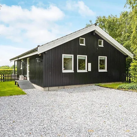 8 Person In Struer-by Traum
